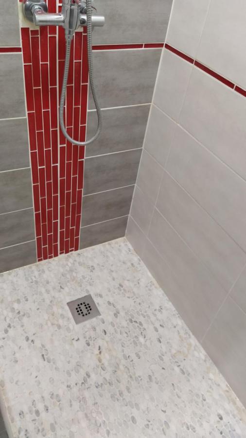 Charmant appartement T2 dans villa avec spa extérieur de mai à septembre Laveyron Exterior foto