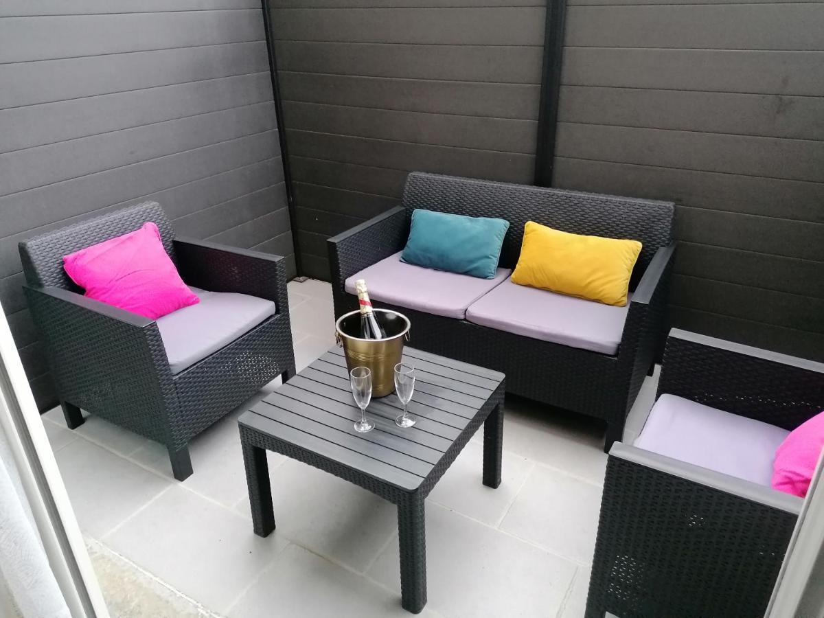 Charmant appartement T2 dans villa avec spa extérieur de mai à septembre Laveyron Exterior foto
